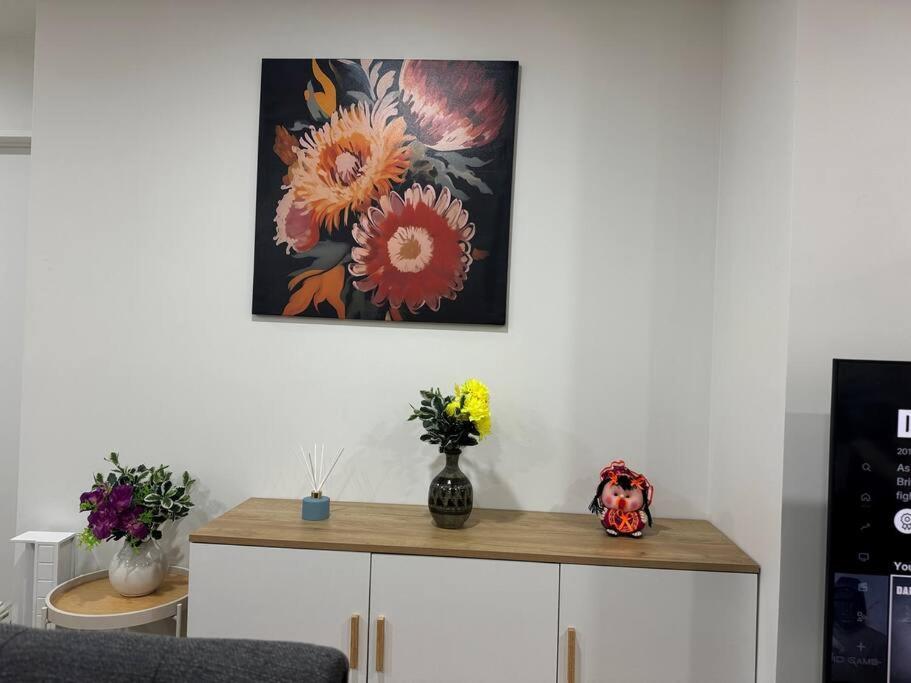 Stunning 3 Bd - 2 Bth City Apt - Pool & Carpark Auckland Exterior photo