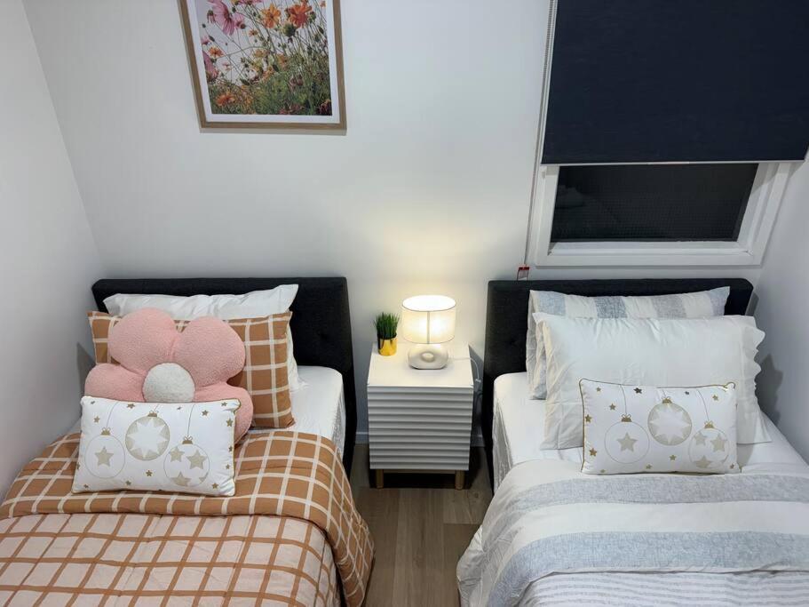 Stunning 3 Bd - 2 Bth City Apt - Pool & Carpark Auckland Exterior photo