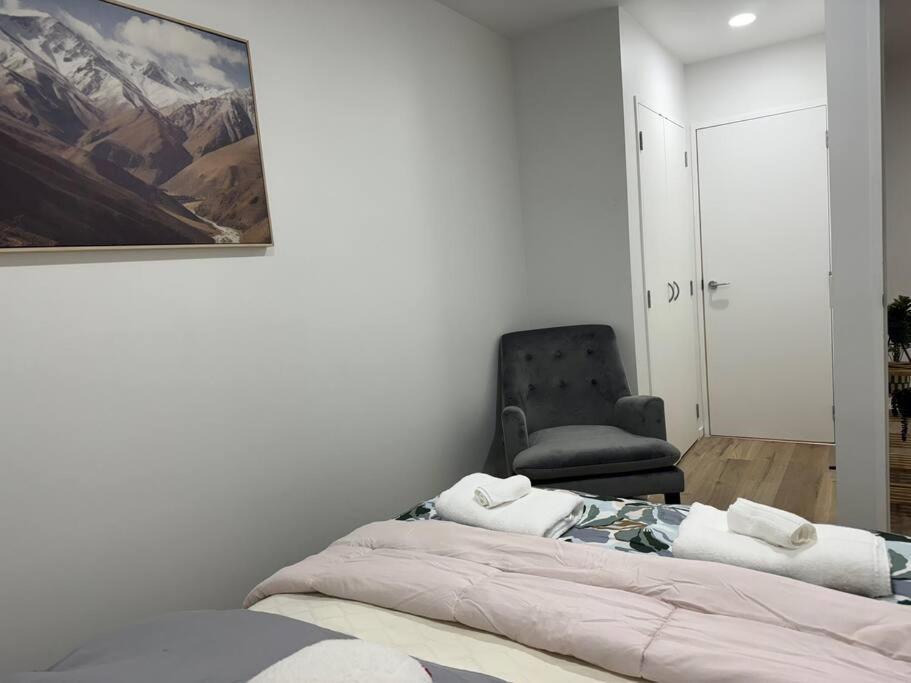 Stunning 3 Bd - 2 Bth City Apt - Pool & Carpark Auckland Exterior photo