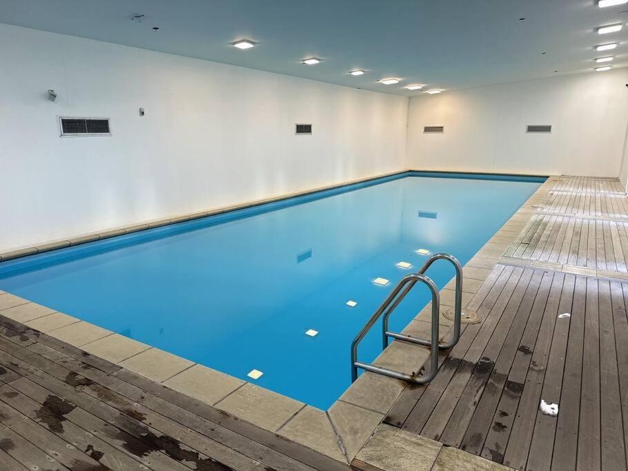 Stunning 3 Bd - 2 Bth City Apt - Pool & Carpark Auckland Exterior photo