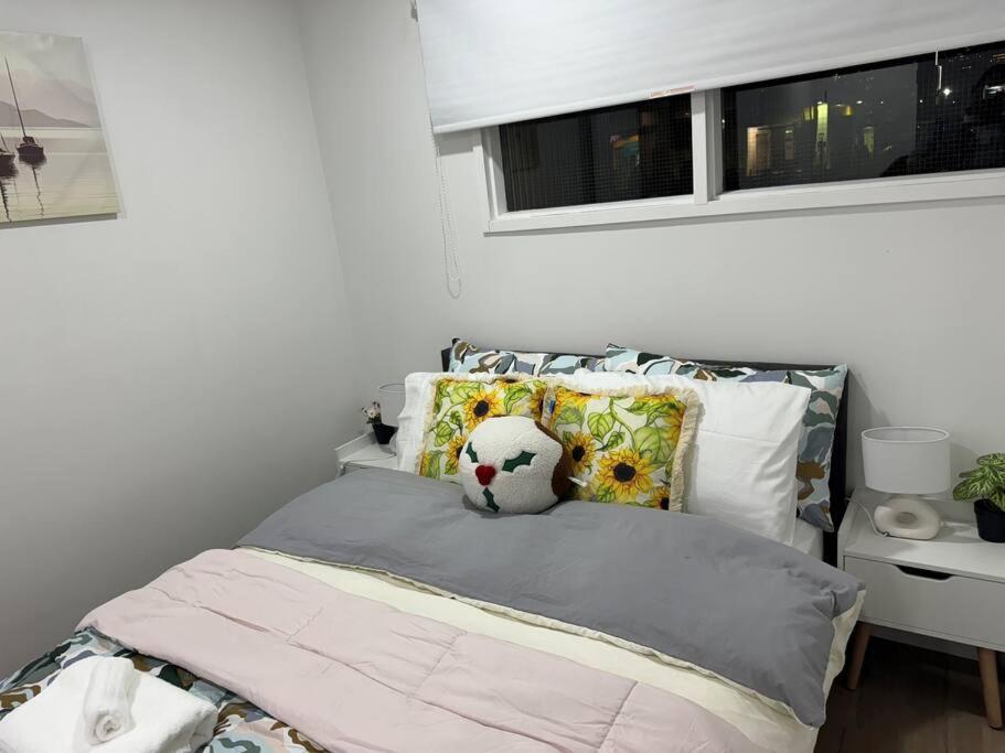 Stunning 3 Bd - 2 Bth City Apt - Pool & Carpark Auckland Exterior photo